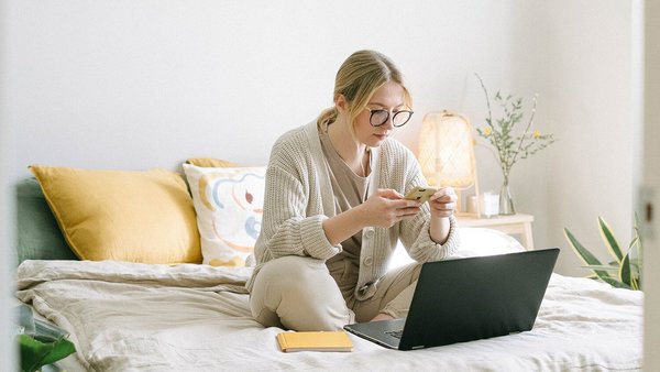 Une femme dans le lit – pension de retraite privée Une femme dans le lit – pension de retraite privée