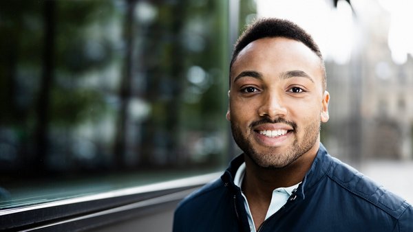 Un portrait d’un étudiant – Financer ses études Un portrait d’un étudiant – Financer ses études